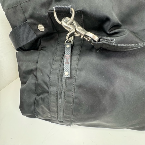 Tumi Essential Gear T-Tech Black Travel Tote - Picture 8 of 12